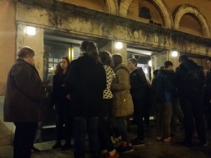 Ispred Komedije