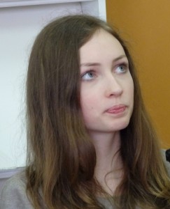 Veronika Tomak, 8.a – 6. razred klavira. Najdraži kompozitori su joj Beethoven i Mozart, a najradije svira Beethovenovu „Fantaziju“. Još se dvoumi hoće li se upisati u srednju glazbenu školu.