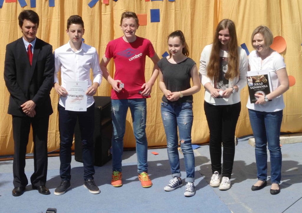 Mentorica Ana Kambić i vjeronaučna ekipa- prvo mjesto na međuopćinskom
