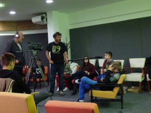 Voditelji Boris Poljak, Damir Čučić i radioničari