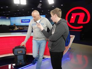 Producent Blašković i Klaudije Mažar s uređajem LiveU