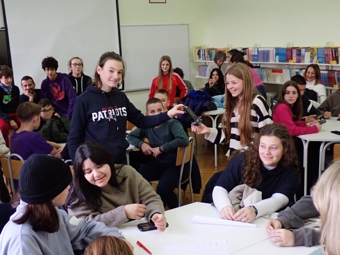 Mamac nagrada Nika-la